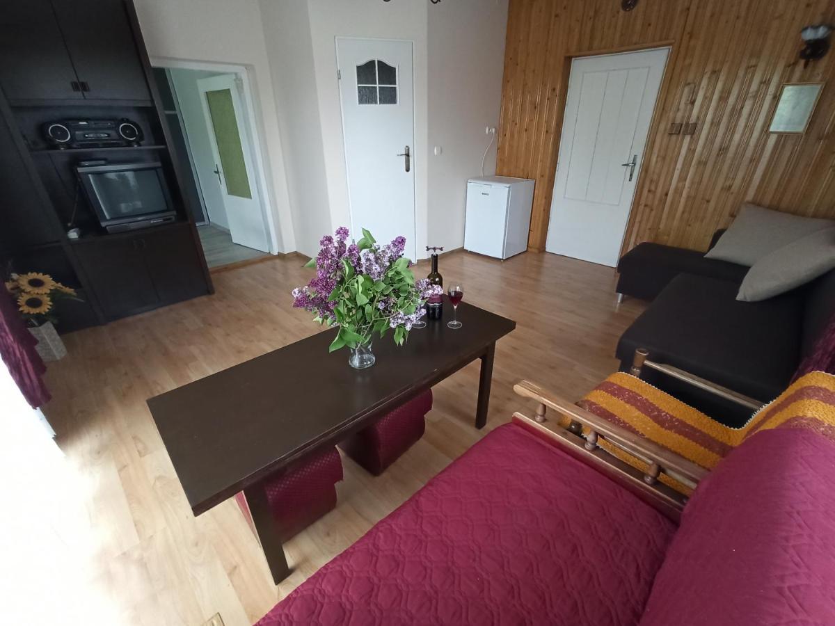 Apartament-Studio, Pokoje U Lucy Рабка Екстер'єр фото